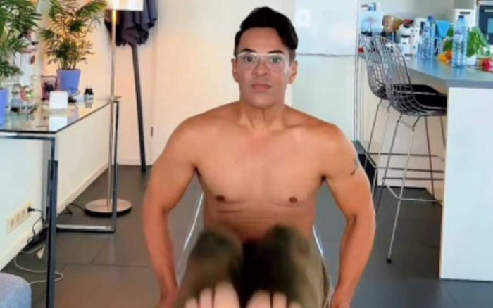 Người đàn ông U60 gây sốc với diện mạo trẻ trung như tuổi 20, bí quyết đằng sau khiến ai cũng ngỡ ngàng