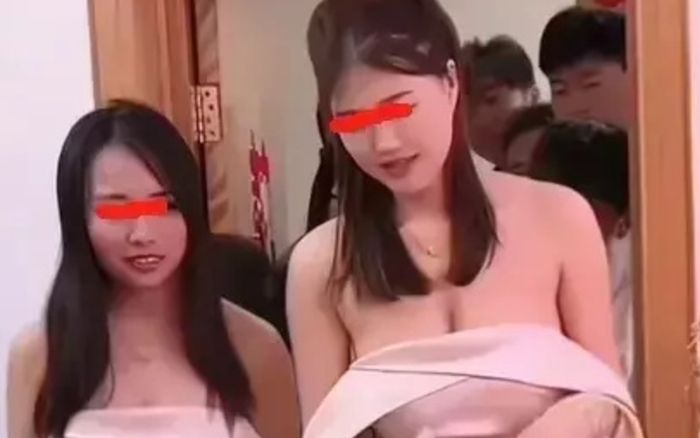 Bạn thân cô dâu ăn mặc hở hang, có hành động với chú rể tại đám cưới gây phẫn nộ