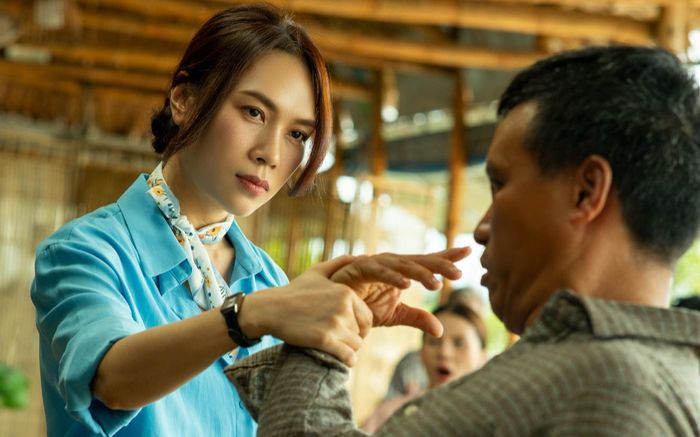 Khán giả phản ứng trước cảnh hành động của Mỹ Tâm