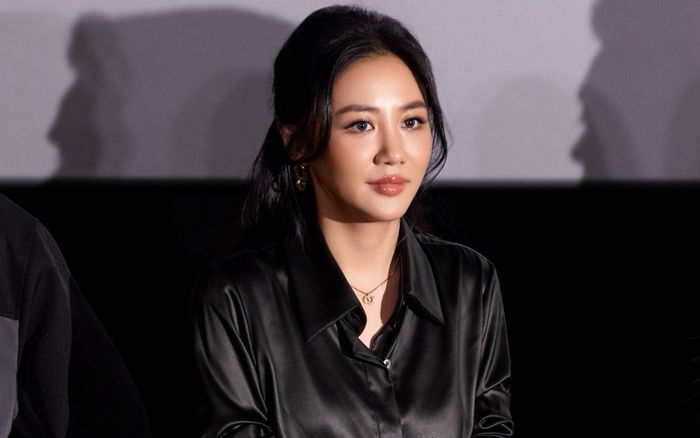 Văn Mai Hương khiến mạng xã hội 'dậy sóng'