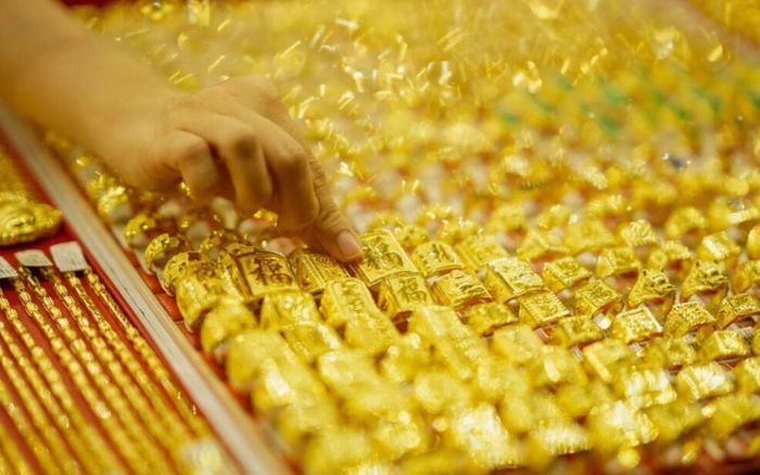 Tin tài chính hôm nay 9/3: Giá vàng lao dốc mạnh, USD tiếp tục tăng