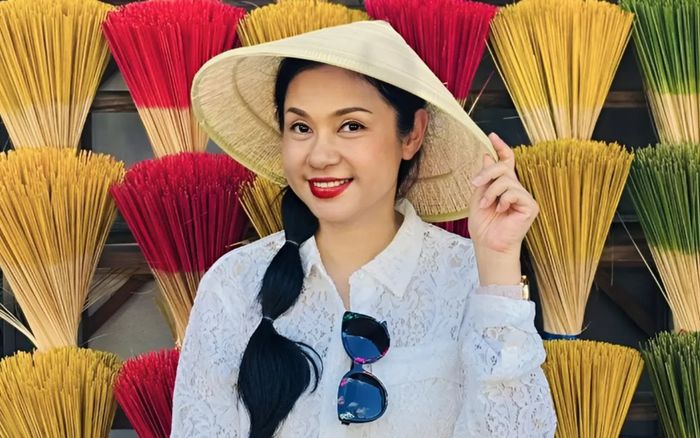 Diễn viên Việt Trinh công khai 'hẹn hò'