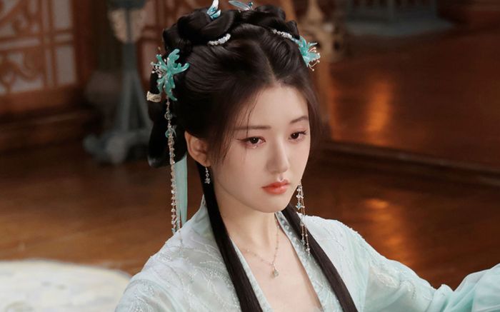 Triệu Lộ Tư trở lại với dự án cổ trang mới gây tranh cãi