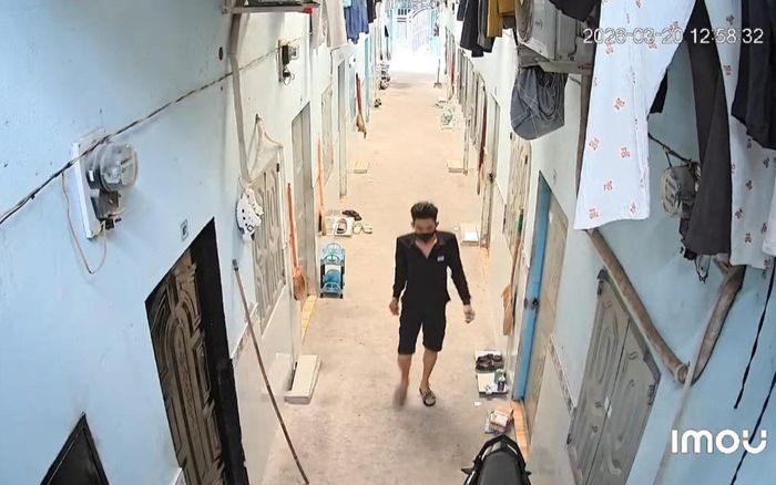 Camera an ninh dãy trọ ghi lại diện mạo của kẻ gây ra 'nỗi ám ảnh' cho người dân