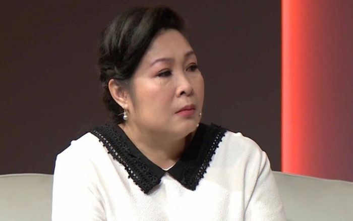 Tiếc nuối quá lớn cho NSND Hồng Vân