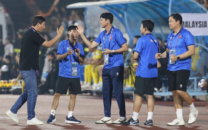 HLV Hàn Quốc nói lời chia tay đầy xúc động với tuyển Việt Nam