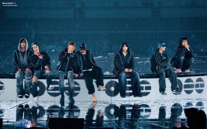 BTS 'kích nổ' tour ARIRANG: Đêm mở màn quy tụ dàn sao hạng A hiếm thấy