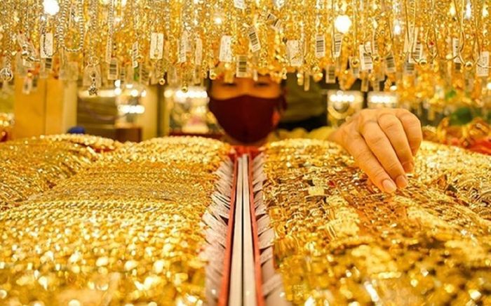 Tin tài chính hôm nay 10/4: Vàng bật tăng trở lại, USD giằng co