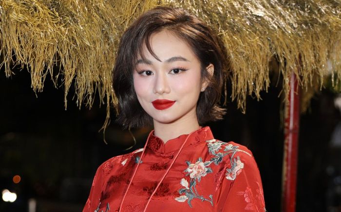 Ngân Hòa chia sẻ về việc mạo hiểm khi trở lại đóng phim