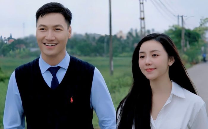 Mạnh Trường 'dạm ngõ' Quỳnh Kool