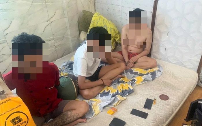 3 thanh niên đang cùng nhau 'thác loạn' bị Công an bắt quả tang
