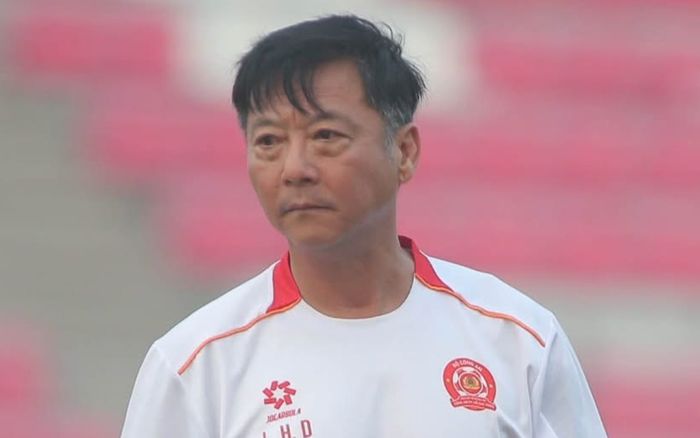 Hết hi vọng với HLV Lê Huỳnh Đức