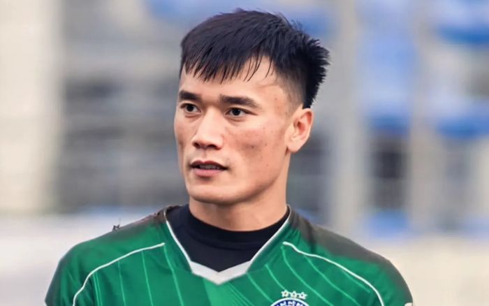 Quá tiếc khi thủ môn Bùi Tiến Dũng dừng lại