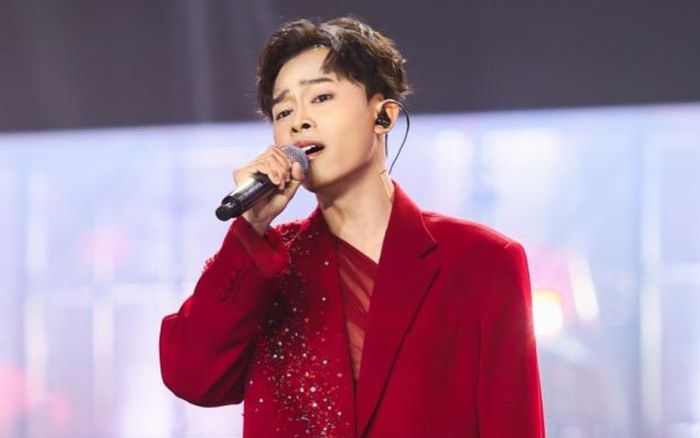 Hồ Văn Cường hát ca khúc bolero nổi tiếng, khán giả hét lớn phản ứng