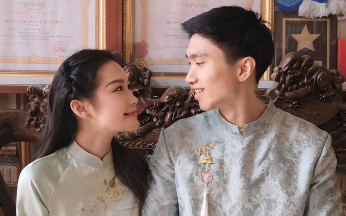 Đáng khen cho Đoàn Văn Hậu