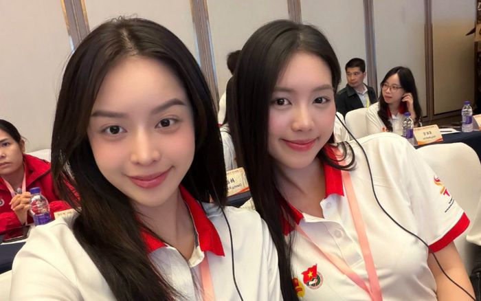 Thanh Thủy 'đọ sắc' với Châu Anh