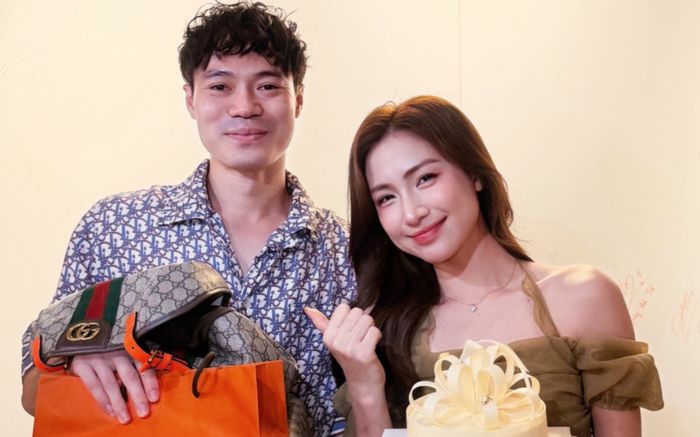 Văn Toàn thẳng thắn nói về đám cưới Hòa Minzy