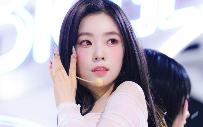 Irene bị chỉ trích vì sân khấu encore 'hát live không thể tệ hơn'