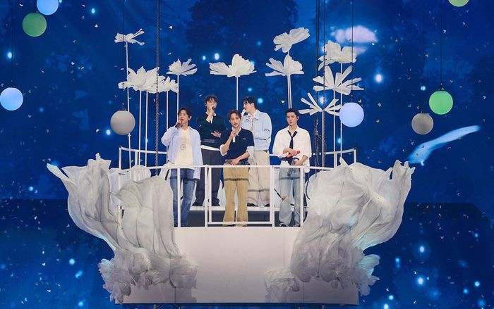 EXO 'vương giả trở lại': Concert thứ 6 cháy vé, khẳng định đẳng cấp Kpop