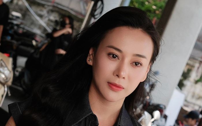 Phương Oanh đăng hình con, một người đặc biệt liền phản ứng