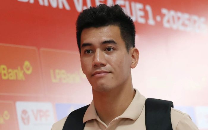 Nguy cơ quá lớn cho Tiến Linh