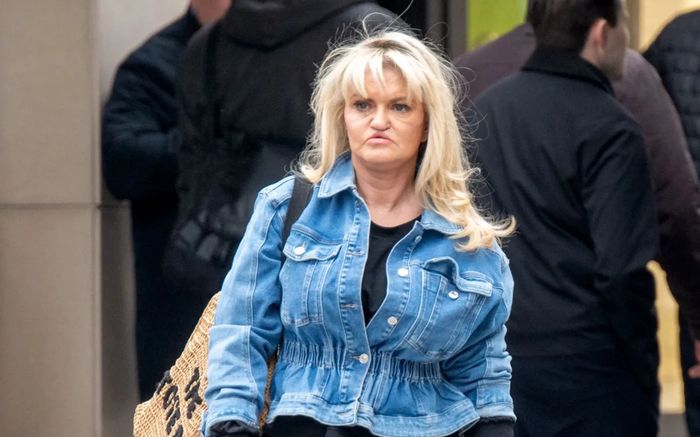 Nữ diễn viên Danniella Westbrook xuất hiện với gương mặt lạ lẫm sau ca đại phẫu thuật thẩm mỹ