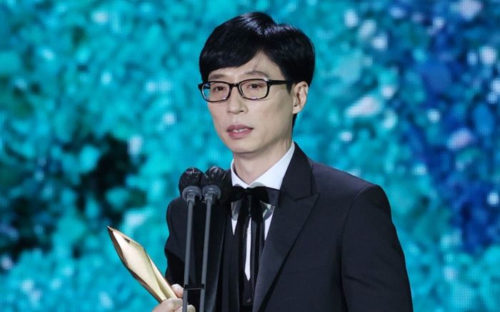 MC quốc dân Yoo Jae Suk trượt đề cử tại 'giải Oscar Hàn Quốc'