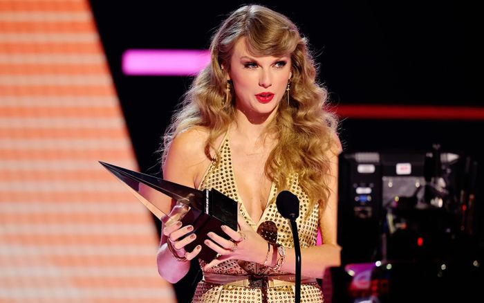 Taylor Swift 'áp đảo' đề cử American Music Awards 2026