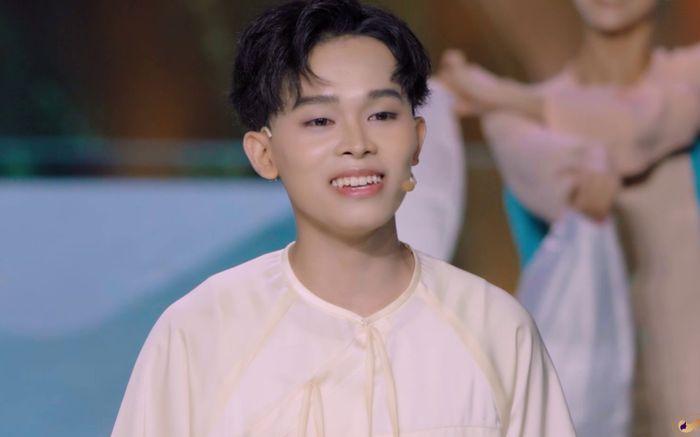 Hồ Văn Cường song ca Tiếng trống Mê Linh với khán giả, cái kết gây bất ngờ