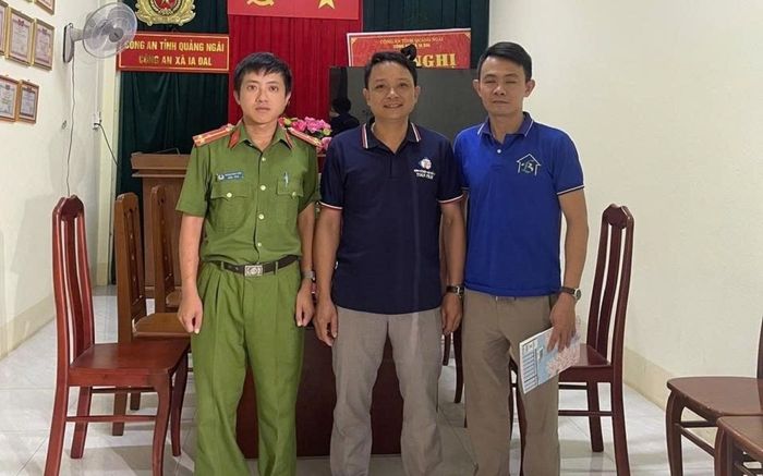 Tài khoản bất ngờ nhận được 1 tỷ đồng, người đàn ông vội đến trình báo Công an