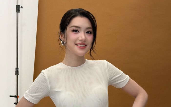 Phương Oanh dành lời khen cho người đặc biệt