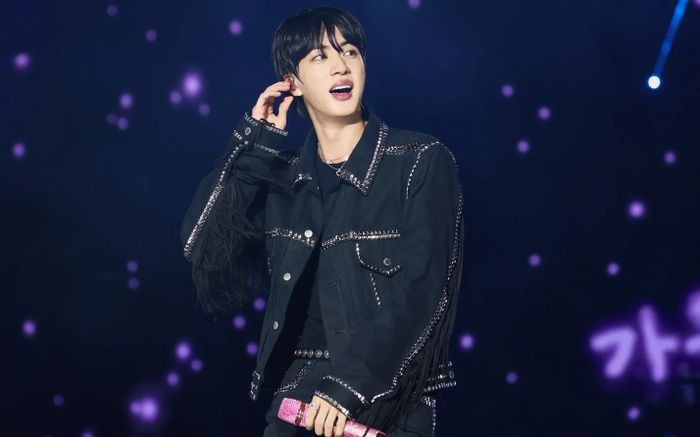 Jin lên tiếng về việc vắng mặt trong credit album BTS: 'Nếu tham lam, fan còn phải chờ lâu hơn'