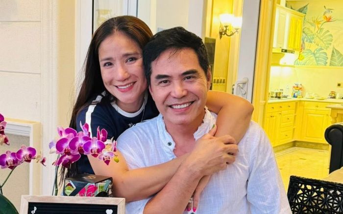 Diễn viên Trung Dũng chăm sóc người đặc biệt gắn bó 30 năm