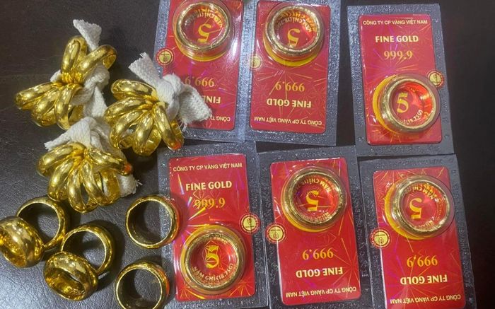 Giá vàng hôm nay (17/4): Tiếp tục giảm đồng loạt