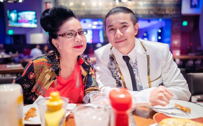 Xót xa tình trạng của mẹ Kasim Hoàng Vũ sau 2 tháng con trai qua đời