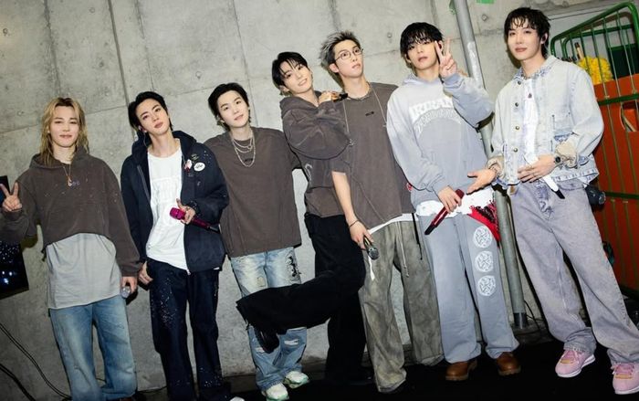 BTS 'càn quét' Tokyo Dome, chiếm trọn trang nhất 5 báo lớn Nhật Bản