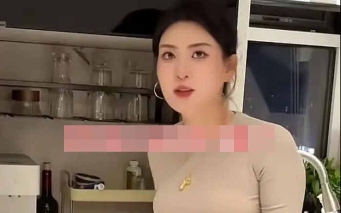 Vợ cũ quá xinh đẹp sau 2 năm ly hôn, người chồng đến nhà đưa ra đề nghị 'gây sốc'