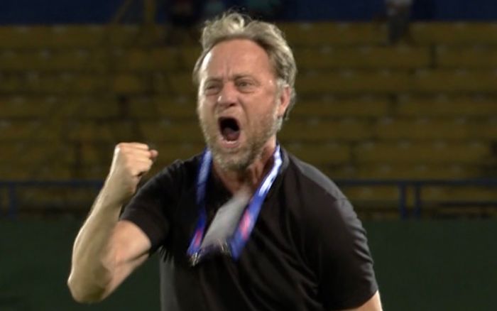 HLV Polking vượt tài Lê Huỳnh Đức