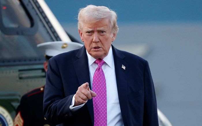 Donald Trump theo đuổi vụ kiện yêu cầu bồi thường 10 tỷ USD từ Sở Thuế vụ Mỹ