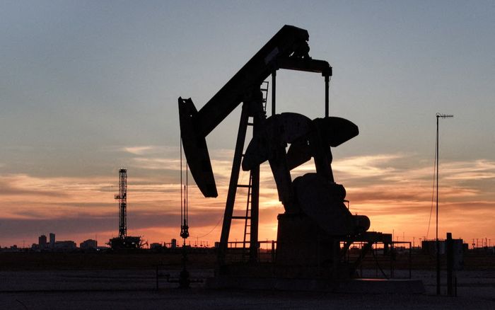 Giá dầu giảm khi kỳ vọng Mỹ - Iran nối lại đàm phán, nguồn cung có thể được khơi thông