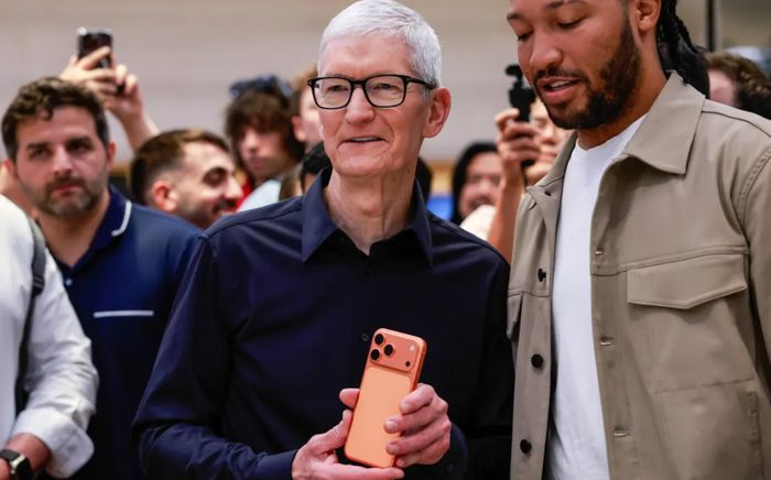 CEO Tim Cook của Apple từ chức