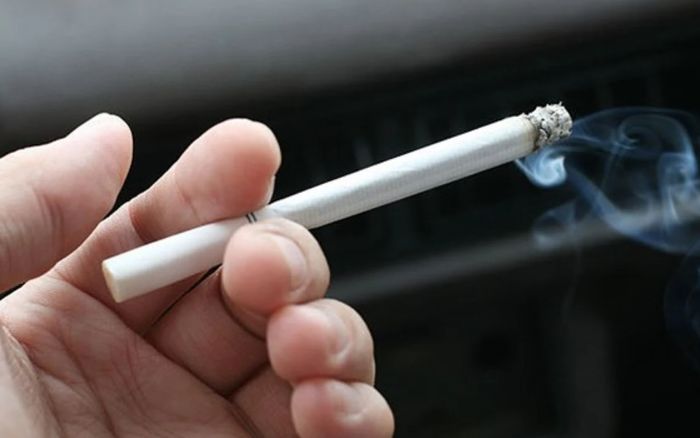 Anh 'khai tử' thuốc lá với thế hệ trẻ