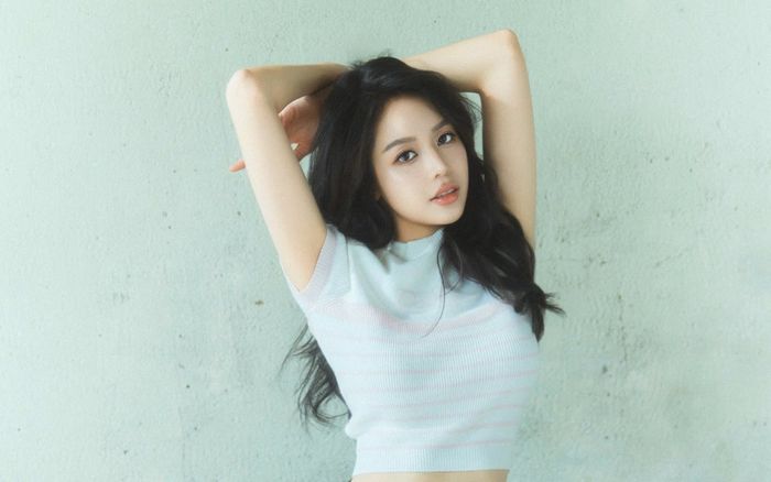 Ngẩn ngơ với nhan sắc đẹp như búp bê của Thanh Thủy