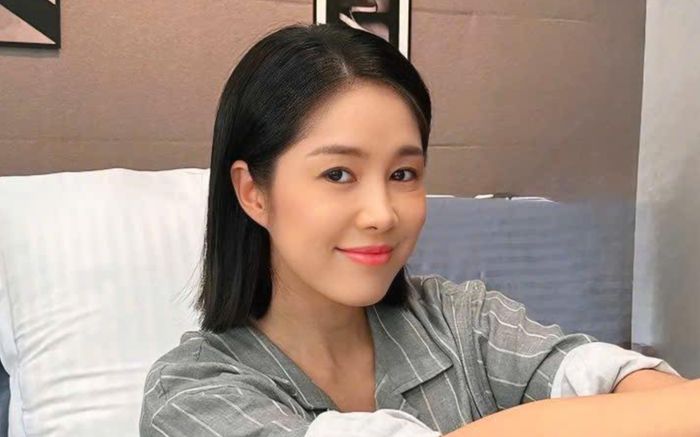 Một nữ diễn viên bảo vệ Lê Phương trước 'người thứ ba'