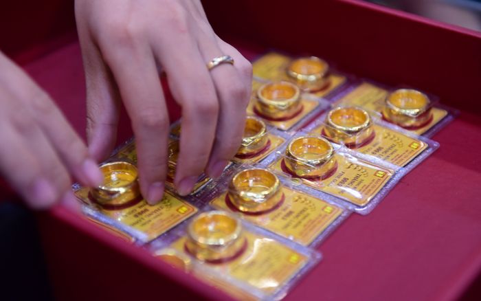 Vàng trong nước đồng loạt đi xuống: Vàng nhẫn ở đâu giảm mạnh nhất?