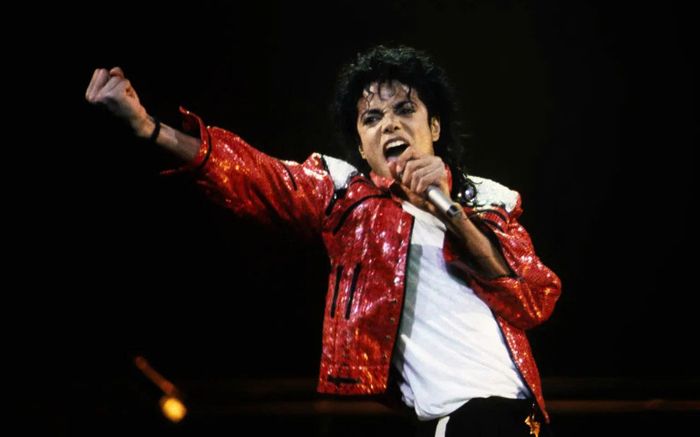 Một gia đình tố Michael Jackson lạm dụng trẻ em trong nhiều năm, phía quỹ di sản lập tức bác bỏ