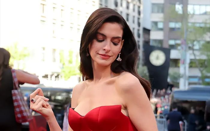 Anne Hathaway lên tiếng làm rõ tin đồn bị gọi là 'nữ hoàng chảnh chọe'
