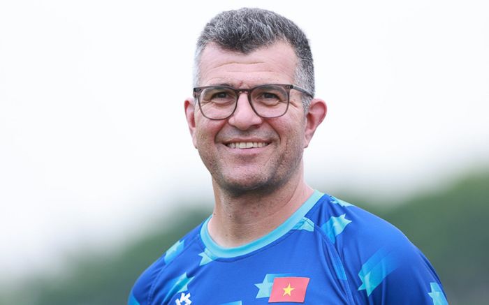 HLV Brazil quyết giúp Việt Nam dự World Cup