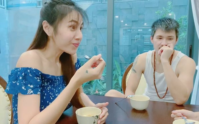 Mùa hè làm ngay món ăn mát lạnh Thủy Tiên từng đãi cả nhà, nghe tên là thèm