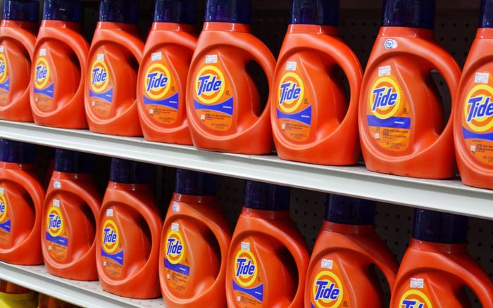 P&G cảnh báo lợi nhuận tài khóa 2027 giảm 1 tỷ USD do giá dầu tăng cao